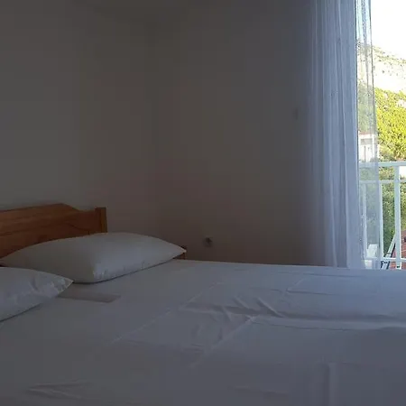 Bosankic Guest house Veliko Brdo (Makarska)