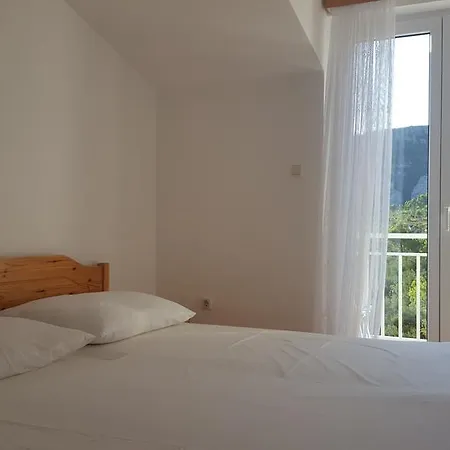 Bosankic Veliko Brdo (Makarska)